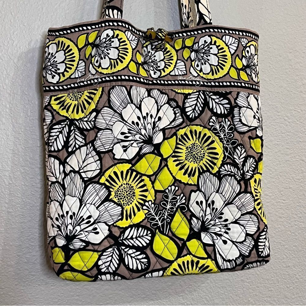 Vera Bradley Tote in Citron
